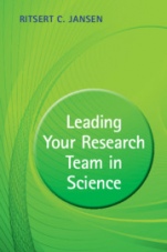 Leading your Research Team in Science - ISBN 9781108701860