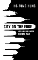 City on the Edge - ISBN 9781108840330