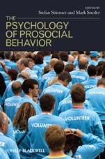 The Psychology of Prosocial Behavior: Group Processes, Intergroup Relations, and Helping - ISBN 9781405178808